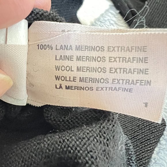 $1195 Authentic VALENTINO Jeans Made in ITALY Men's Black V-Neck Sweaters Sz.XL - Picture 10 of 14